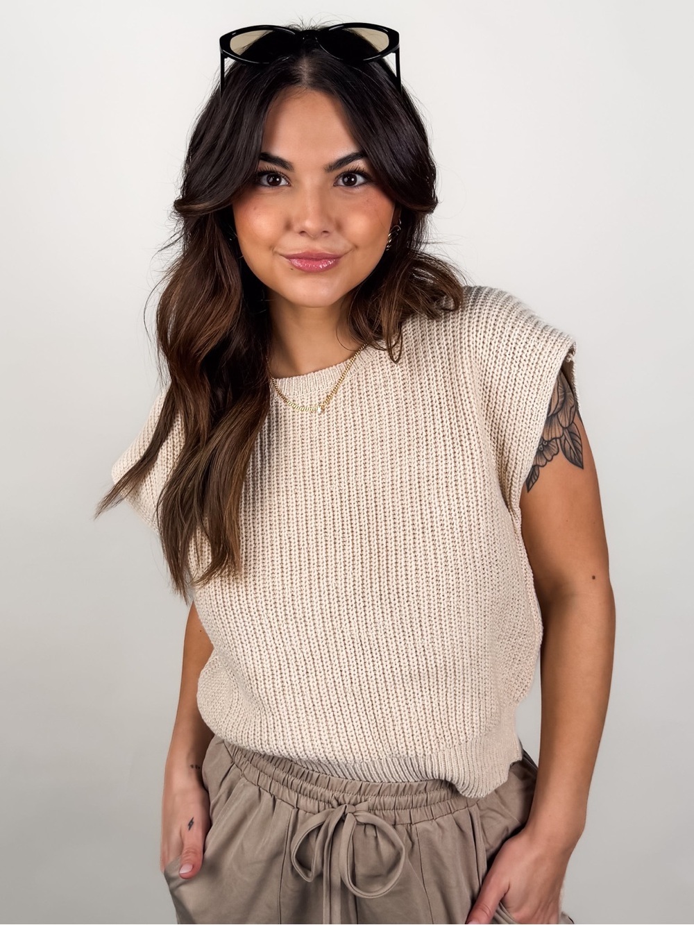 Sadie & Sage Textured Cream Knit Cap-Sleeve Sweater Tank